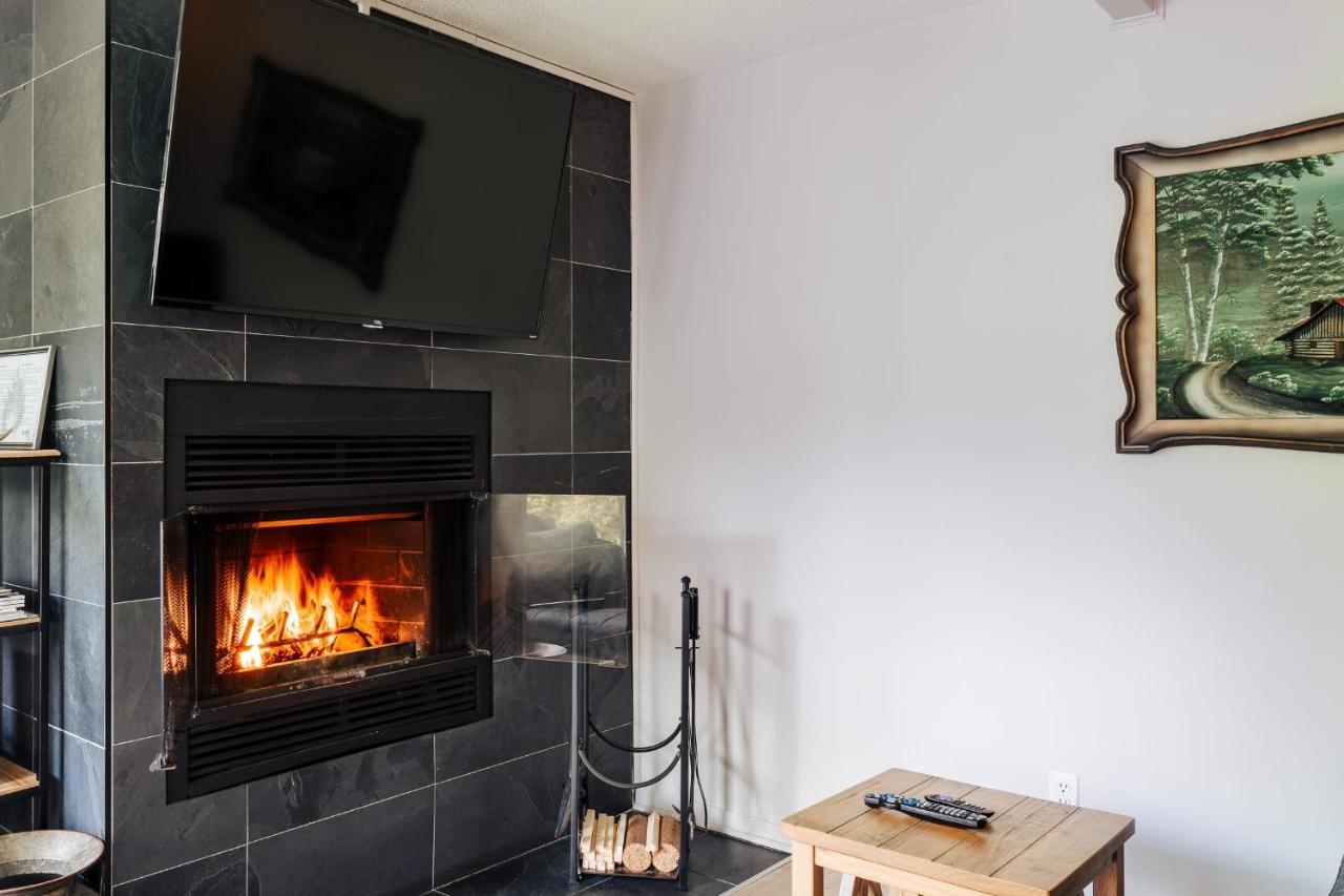 Magnifique Condo Pres Du Lac Tremblant Mont-Tremblant Extérieur photo